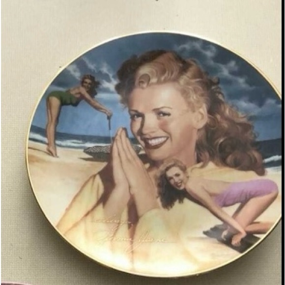 Marilyn Monroe collectabl plates trio - Picture 2 of 6